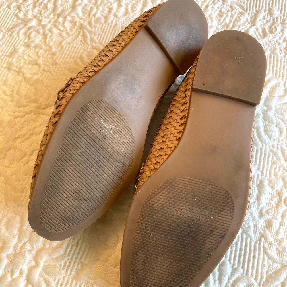 Steve Madden Tan Chain Loafers Flats - Picture 9 of 13